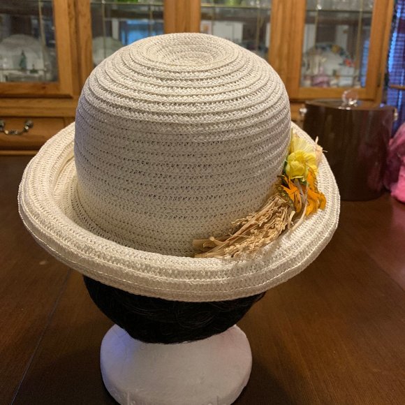 Hat - Picture 3 of 4